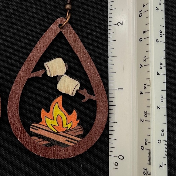 🏕️ 3/$15 S’mores Water Drop Earrings - Picture 6 of 6